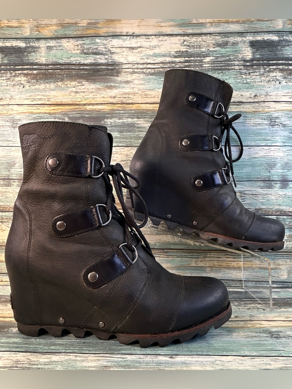 Sorel Joan Of Arctic Hidden Wedge Boot Womens 8.5 Black Leather Lace Up Boho
